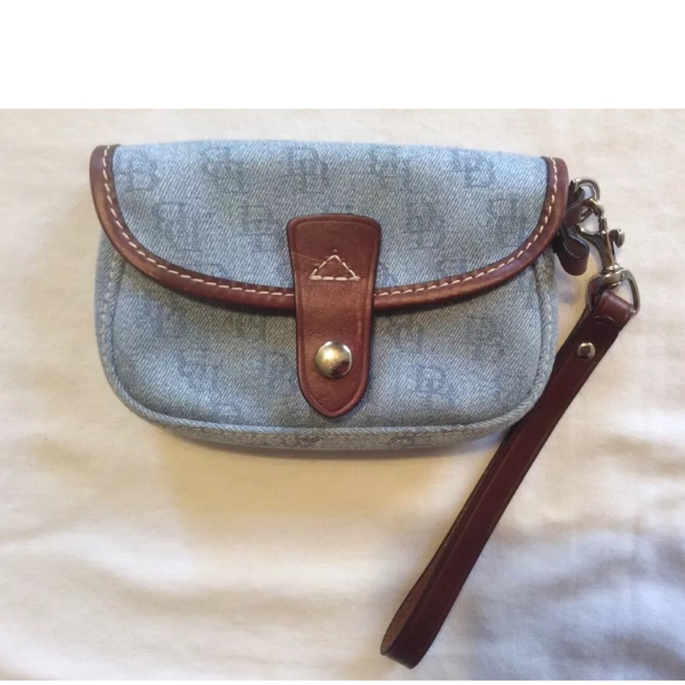 Dooney & Bourke Wristlet